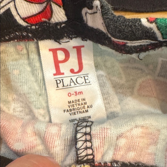 Holiday PJs set - Picture 4 of 5